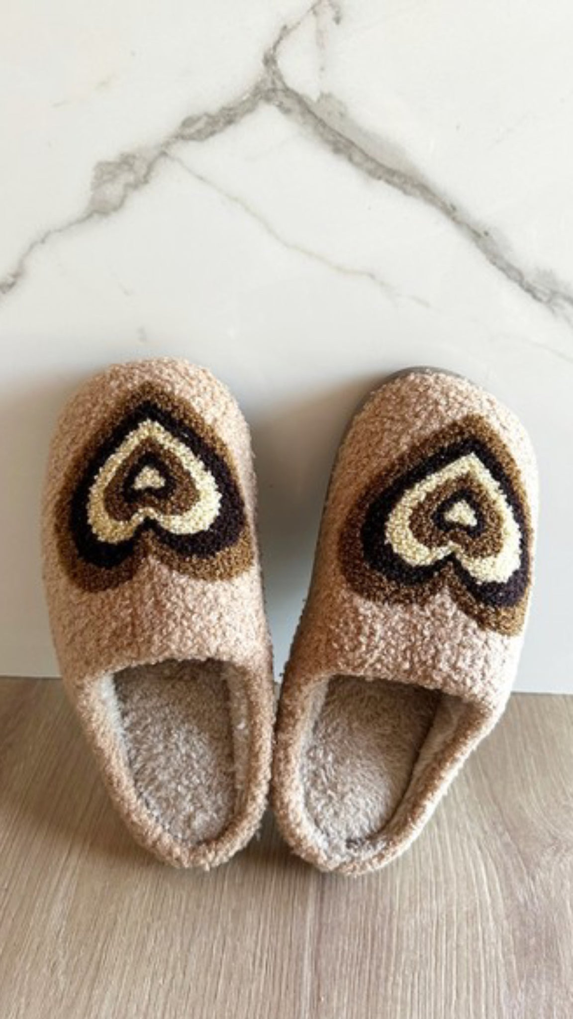 Cozy Heart Slippers (Brown)